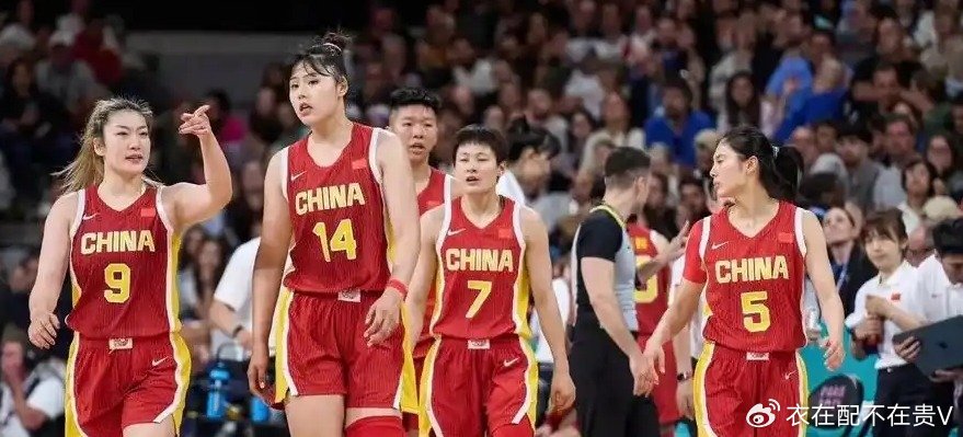 女篮换帅，宫鲁鸣下课？官宣，61岁名帅驰援，法国人，郑薇力荐