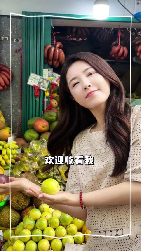 曾黎冬至逛海南菜市场，四角豆荷花梗等罕见食材引关注