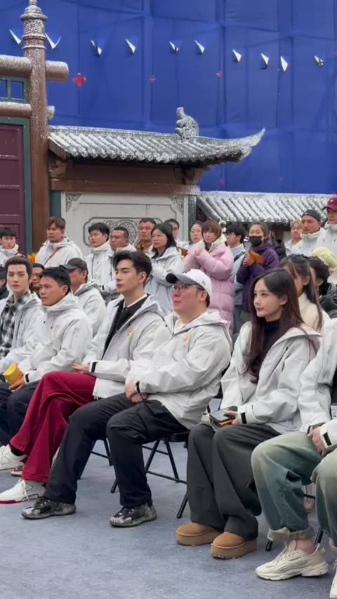 李一桐、陈星旭《金枝》今日开机同框路透