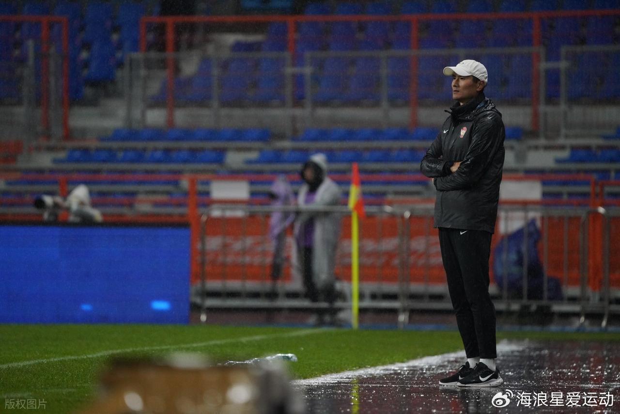 邵佳一推行年轻化改革，蒋光太等实力派国脚留用，新国足如何平衡“换血”与“传承”？