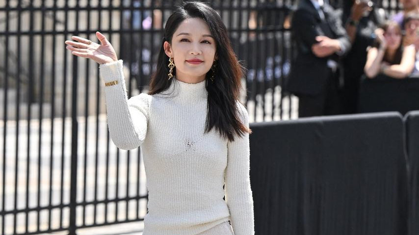 李沁错失《去有风的地方》背后：综艺与影视如何成就演员的立体人格？