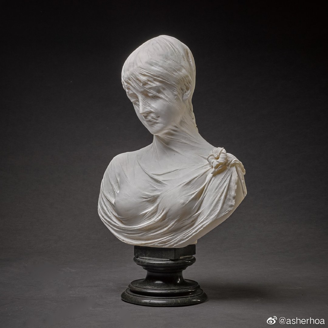 意大利雕塑家cesare lapini 1898年的作品《戴面纱的女人》.