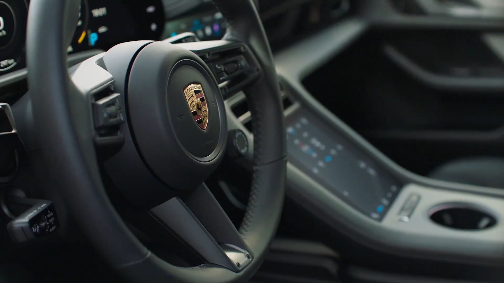 2021全新保时捷Taycan Cross Turismo内饰