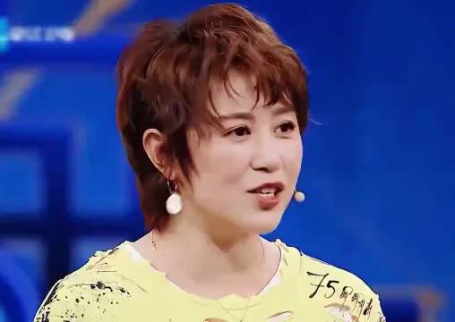 你说他不记词吧，偏偏他记了马丽的词