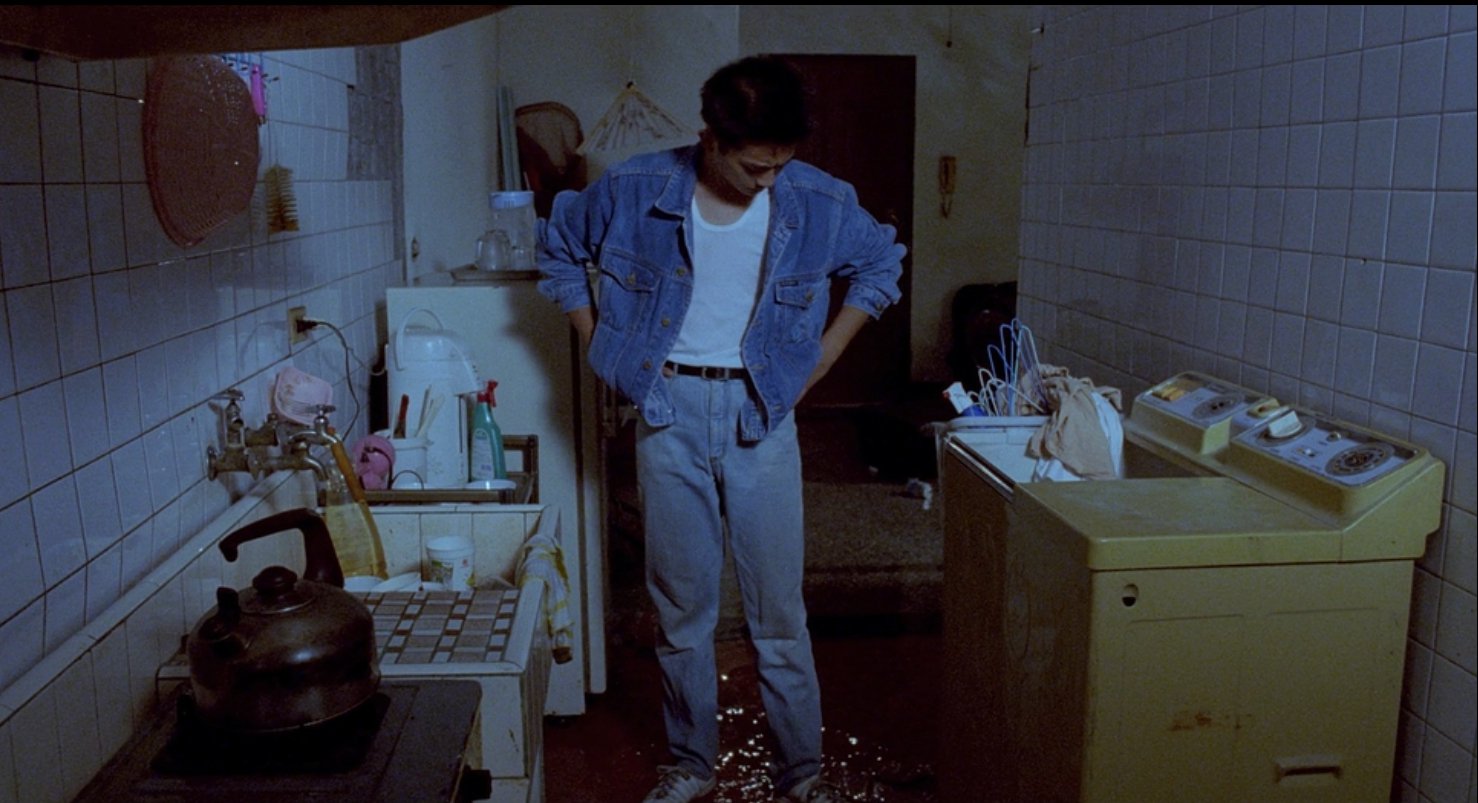 早安 今天是蔡明亮的68岁生日，生日快乐 图：《青少年哪吒》蔡明亮（1992）