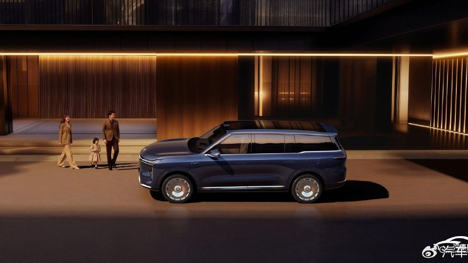 智己LS9正式开启预售，颠覆30万级大六座SUV格局
