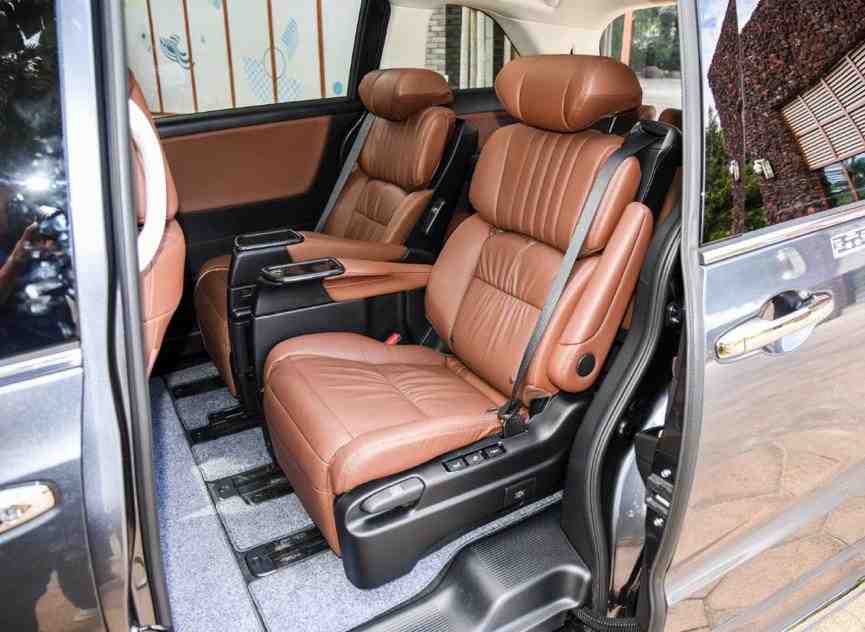 国庆节全家人的出游座驾!这三款MPV空间大、够舒适