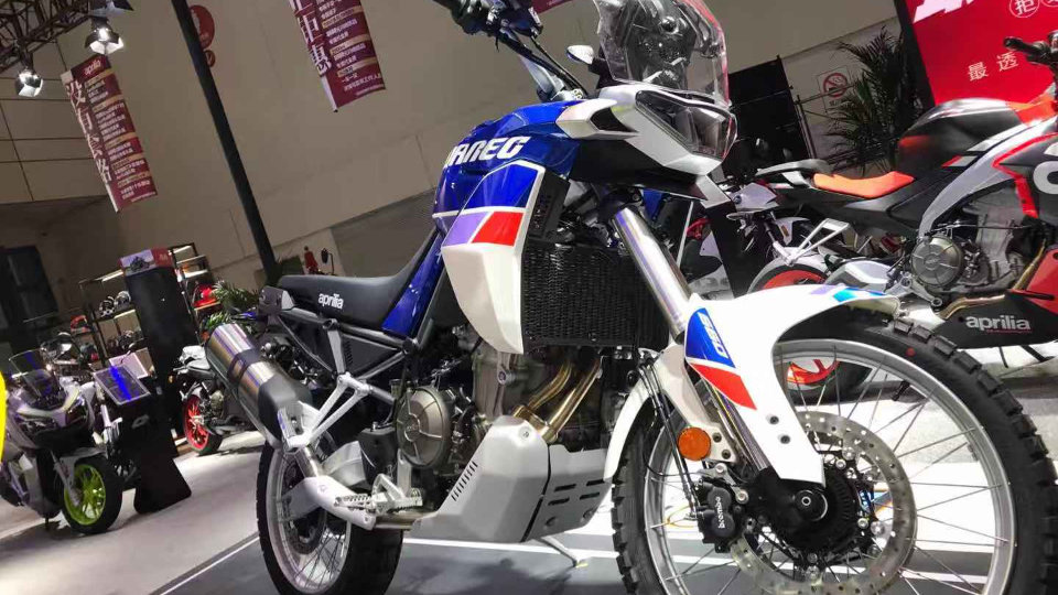 打卡齐鲁国际车展：摩托车大秀“肌肉”