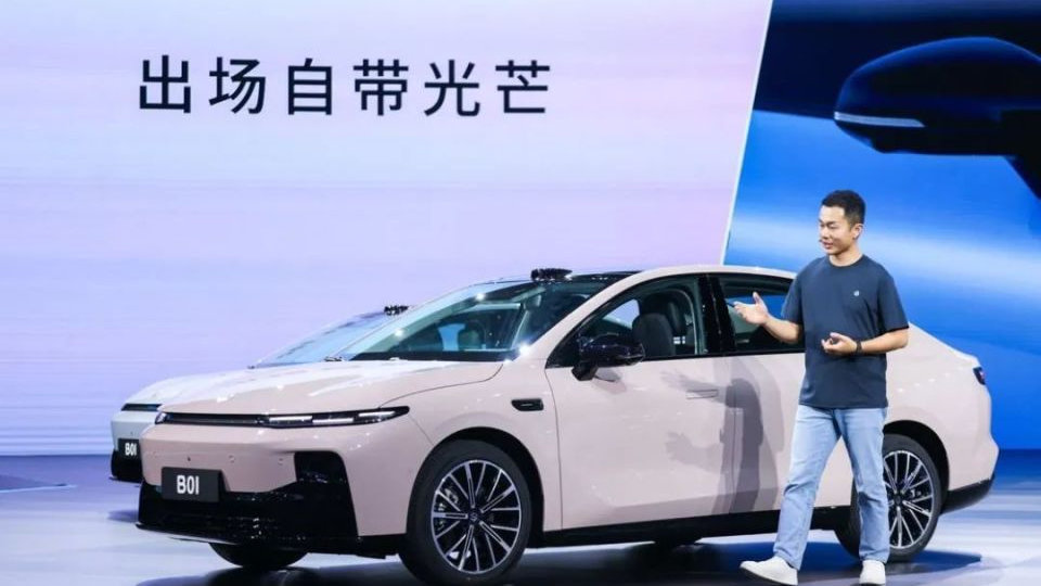 零跑B01：「全能」是最重要的情绪价值