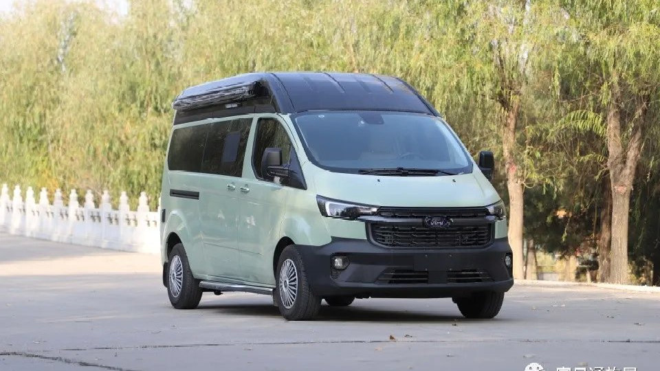 家用级露营小床车来啦，11月28亮相成都房车展，好开又好停