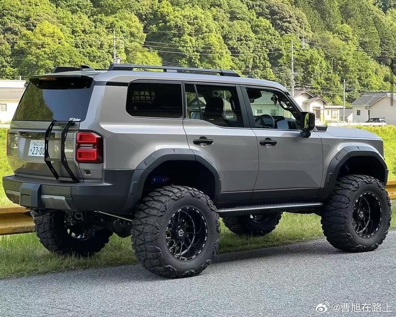 该说不说 方盒子那么多 关键时候大哥还得普拉多 这大脚看着太舒适了