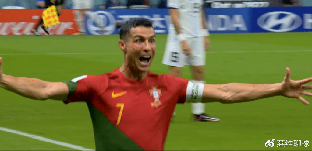 报应不爽!韩国20年前黑死葡萄牙,现在却要求C罗和他的球队放水休闲区蓝鸢梦想 - Www.slyday.coM 报应不爽!韩国20年前黑死葡萄牙,现在却要求C罗和他的球队放水休闲区蓝鸢梦想 - Www.slyday.coM