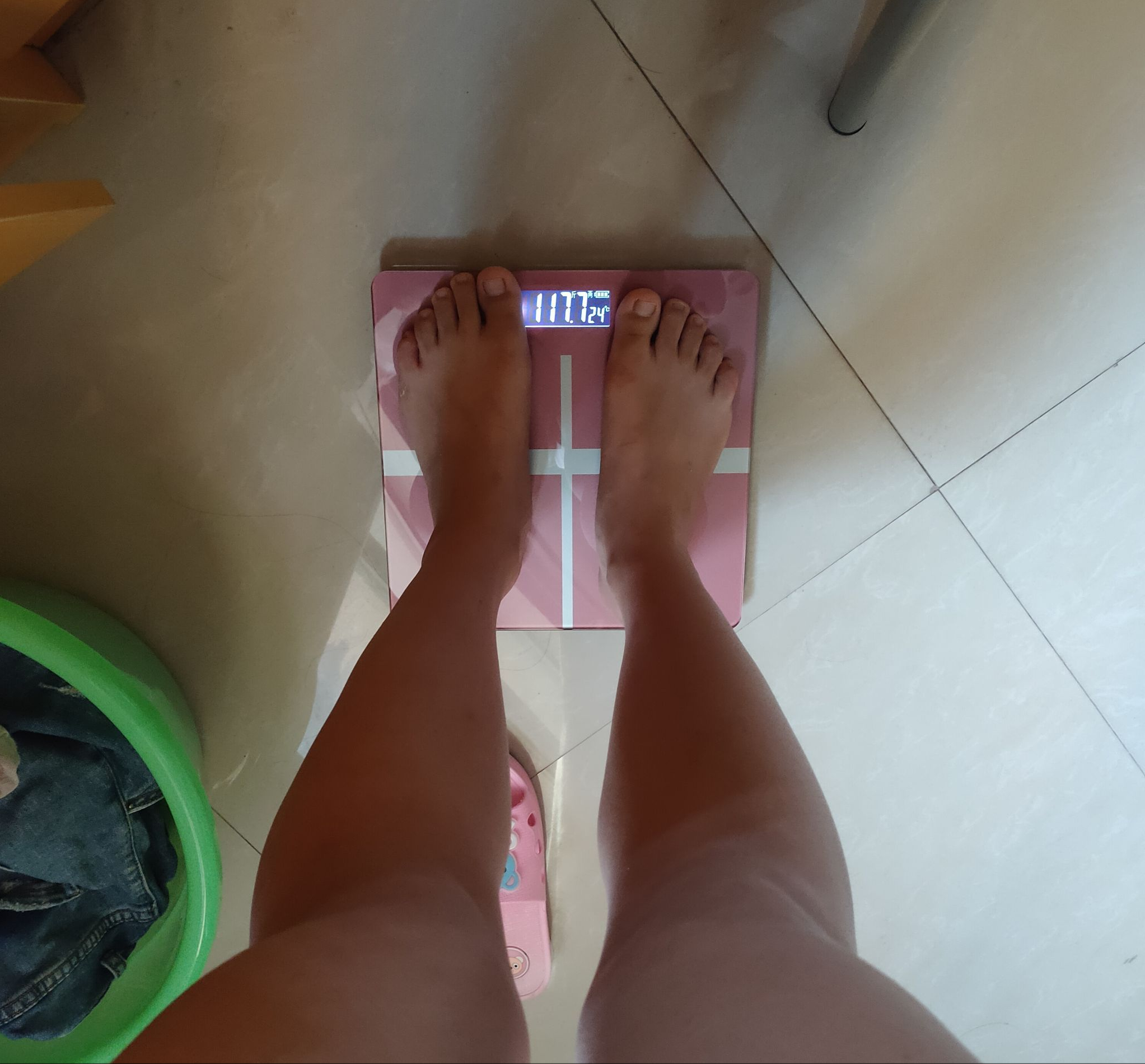 130斤的体重秤图片,130斤的体重秤图片真实 这是9.4号的体重,腿一直都很粗