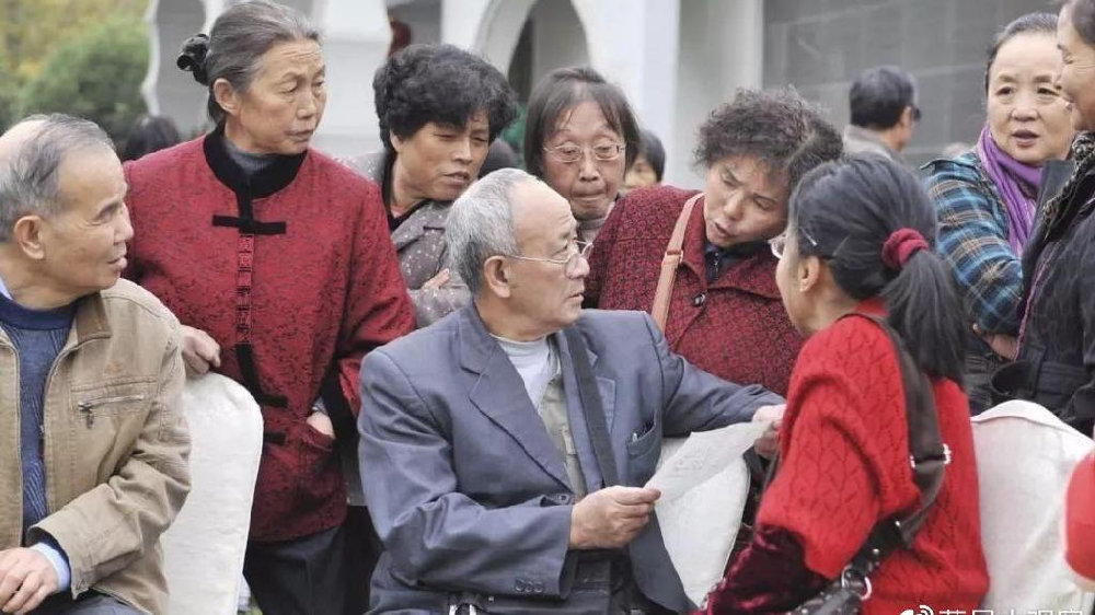 过了60岁,真正聪明的老人,是不会再跟老伴吵架拌嘴的,你懂吗?|养老|婚姻|老人_新浪新闻