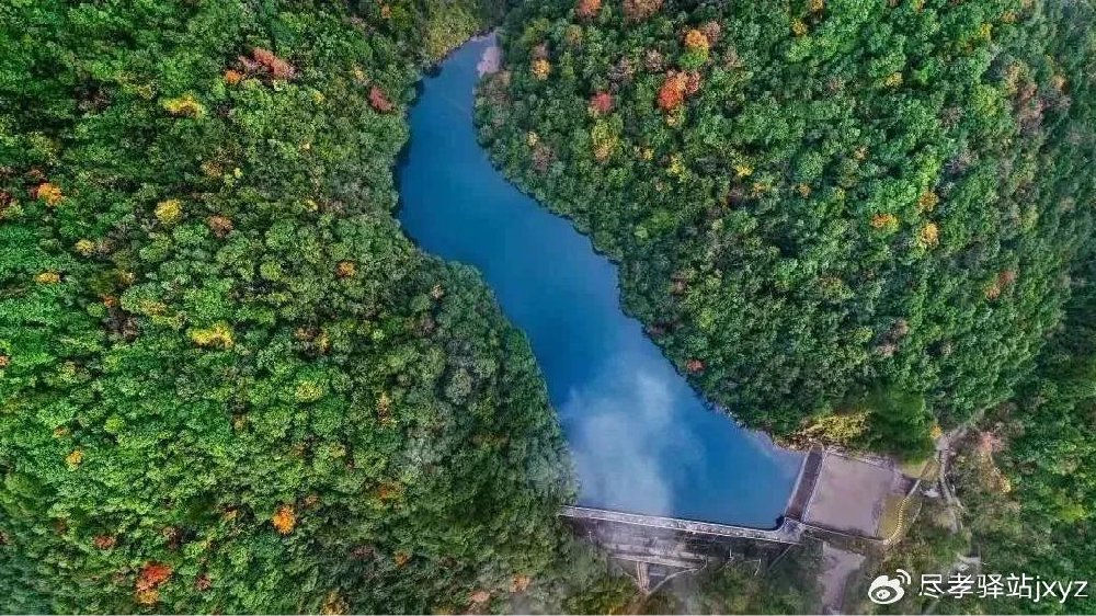 避暑于这座小城，在21℃山谷享“天然空调”，清凉又静谧