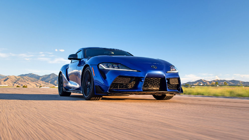 GR坚守燃油与手动，丰田能否留住驾驶乐趣？