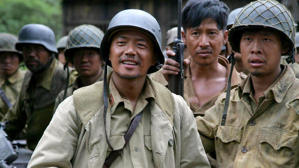 评分超《亮剑》，播出16年演员现状迥异：多人无戏拍，有人赚5亿