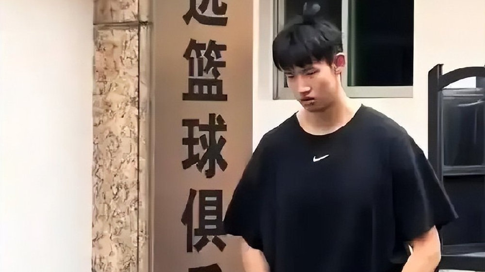 广东离队首人敲定，山东报价张云梦，王哲林续约成疑，赵继伟受伤