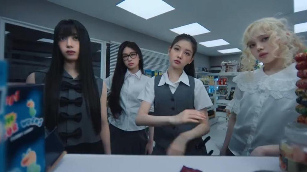 PSY旗下新女团，出道MV预告引争议，网友：“关田小娟什么事”