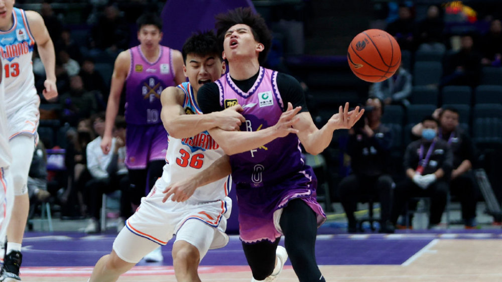 北控主帅大变动：张庆鹏将顶替闵鹿蕾，球队未来通向何方？