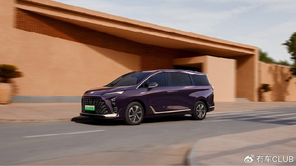 全新GL8陆尊上市售33.99万起 全系豪华艾维亚版 综合续航1450公里