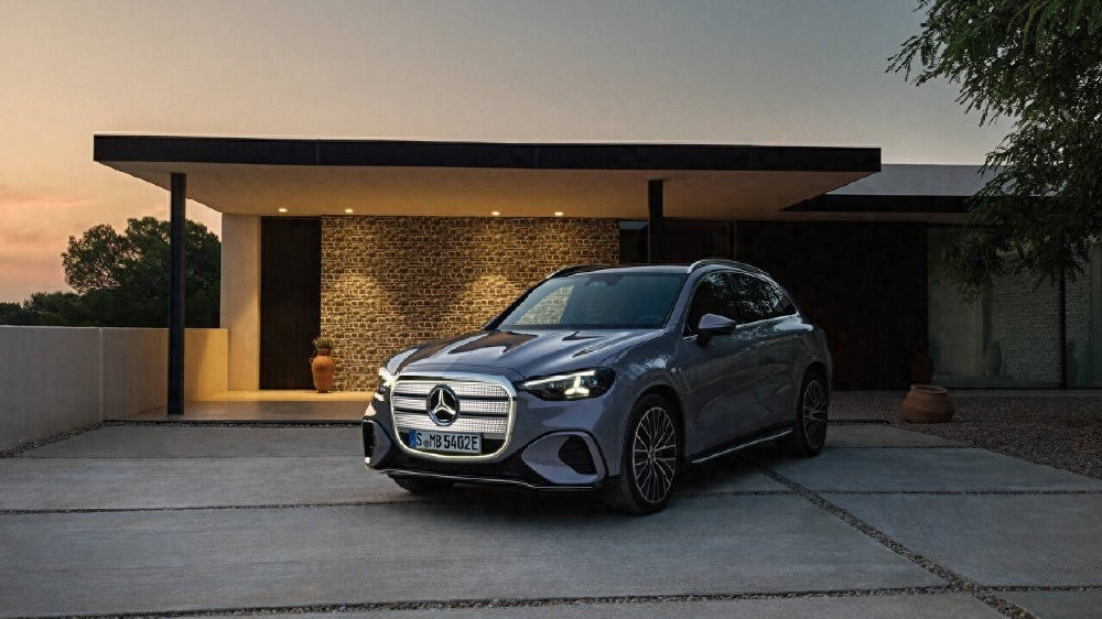 奔驰 GLC 纯电版，重新树立中型电动 SUV 标准？