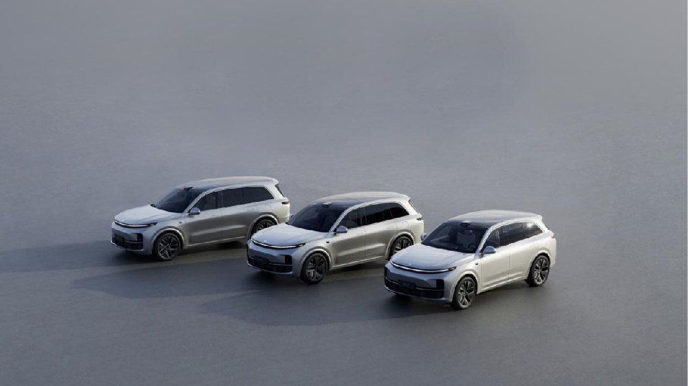 李想道歉，理想召回11411辆MEGA，宣布免费更换电池！