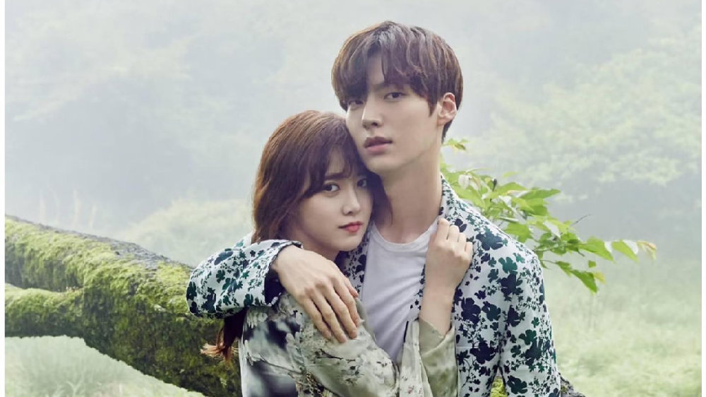 金莎小19岁男友被曝出轨！曾追问是否做财产公证，张维伊秀大金表