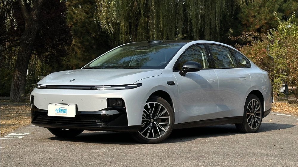 2025款零跑B01新车商品性评价