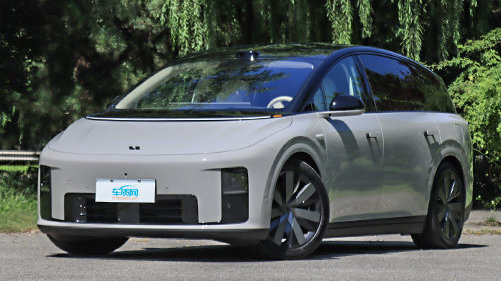 2025款理想i8新车商品性评价