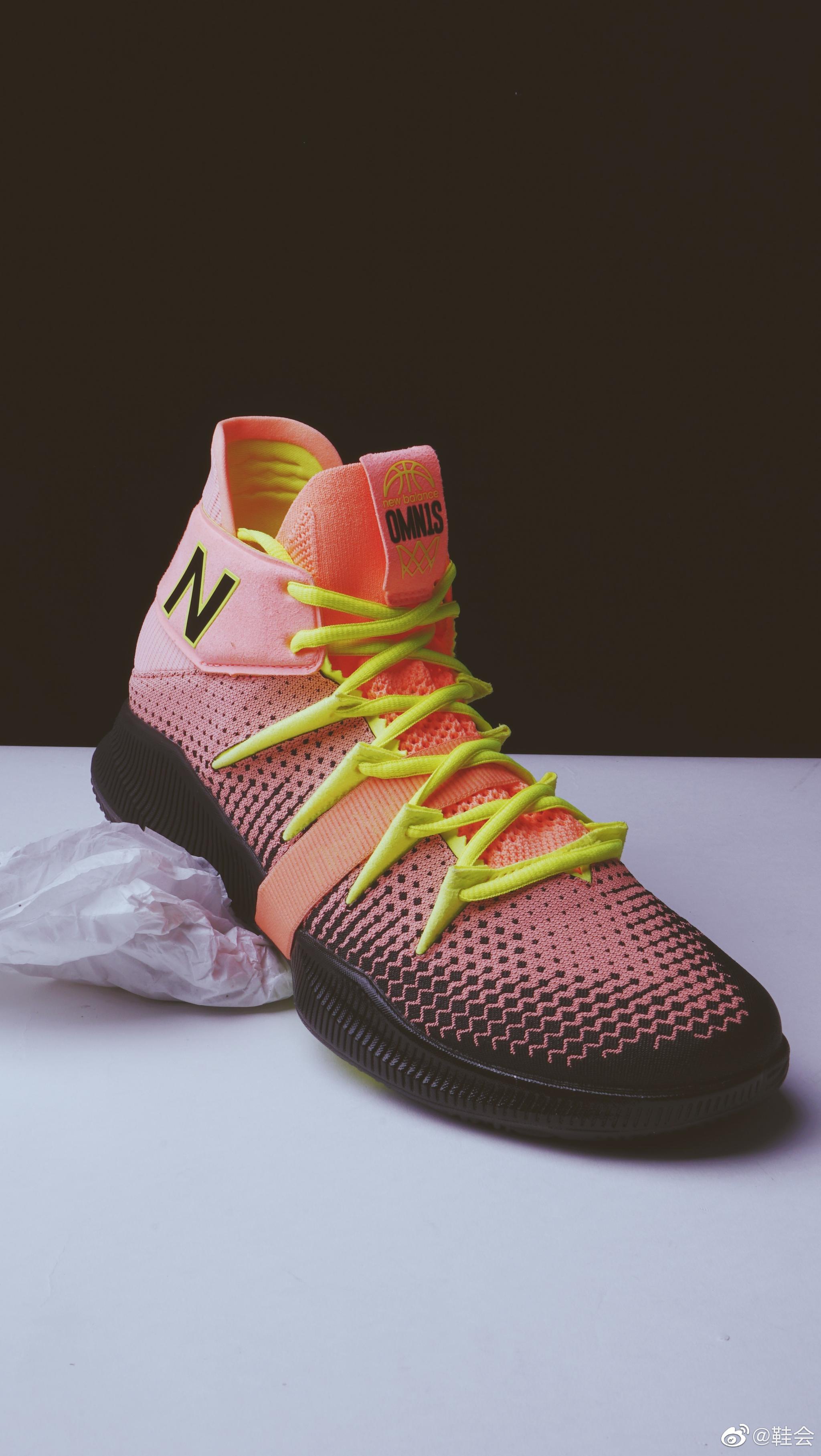 new balance omn1s first light