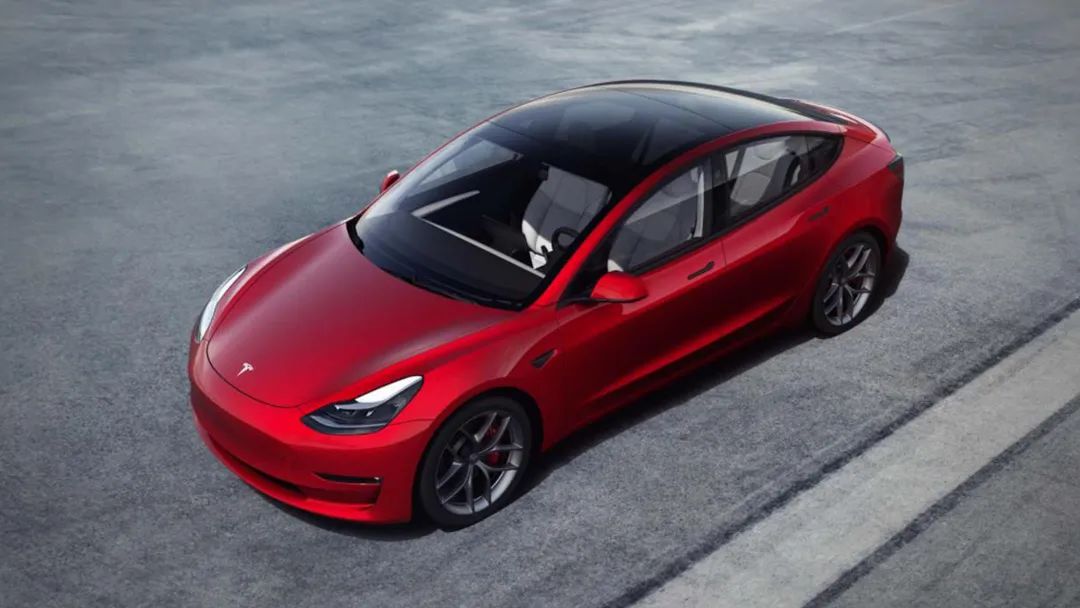 五菱造九座车迎“三胎”,进口特斯拉Model 3国内召回丨今日车闻