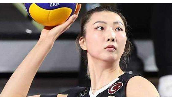 再传好消息，袁心玥回国，王梦洁归队，女排这一比赛蓄势待发！