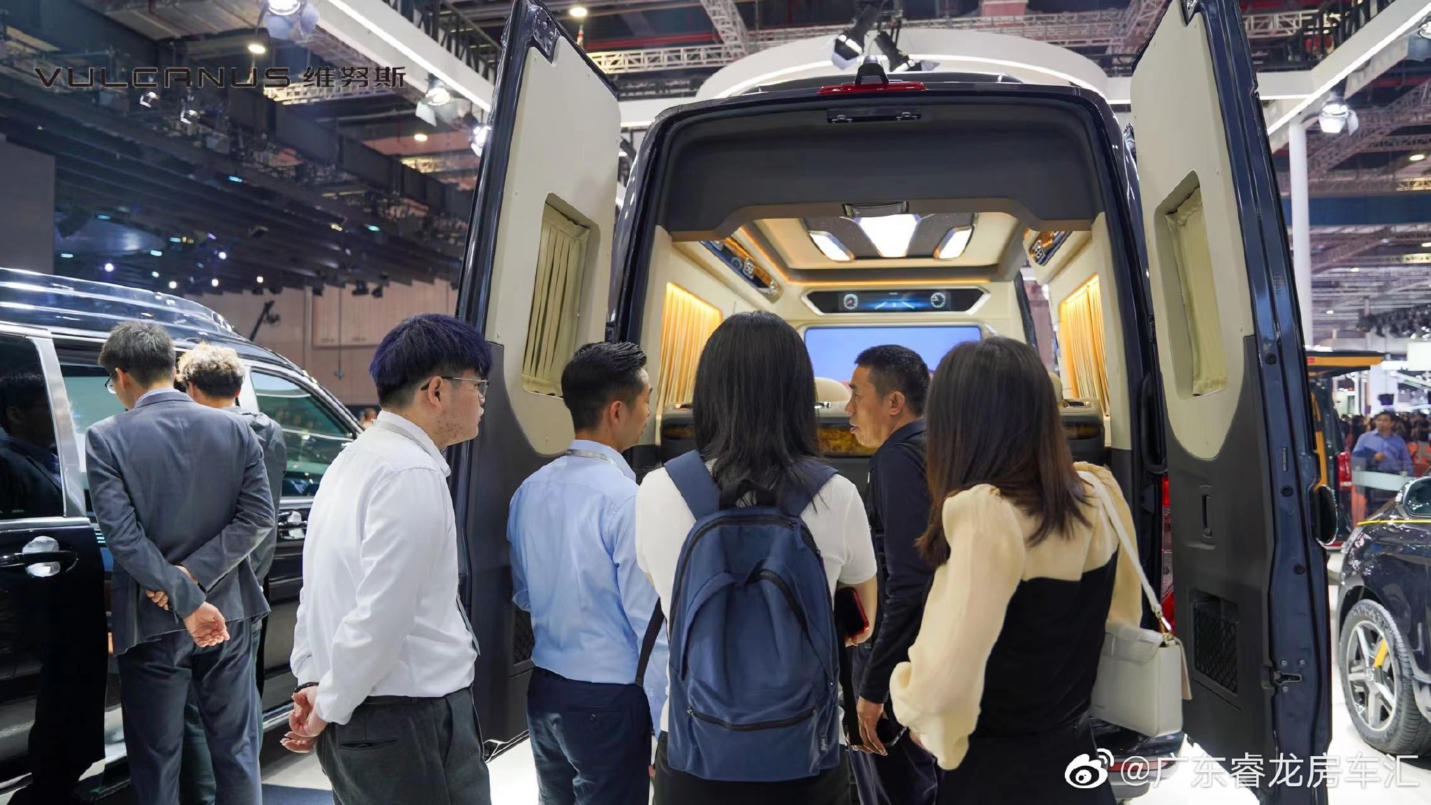 豪华商务车品牌维努斯数款MPV亮相 上海国展中心8.1馆8A09展台……