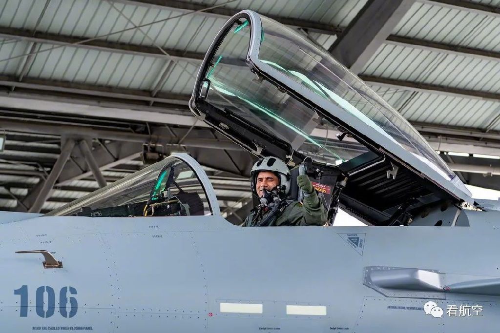 歼10CE已抵达巴基斯坦!“远嫁”的中国战机还有他们休闲区蓝鸢梦想 - Www.slyday.coM 歼10CE已抵达巴基斯坦!“远嫁”的中国战机还有他们休闲区蓝鸢梦想 - Www.slyday.coM