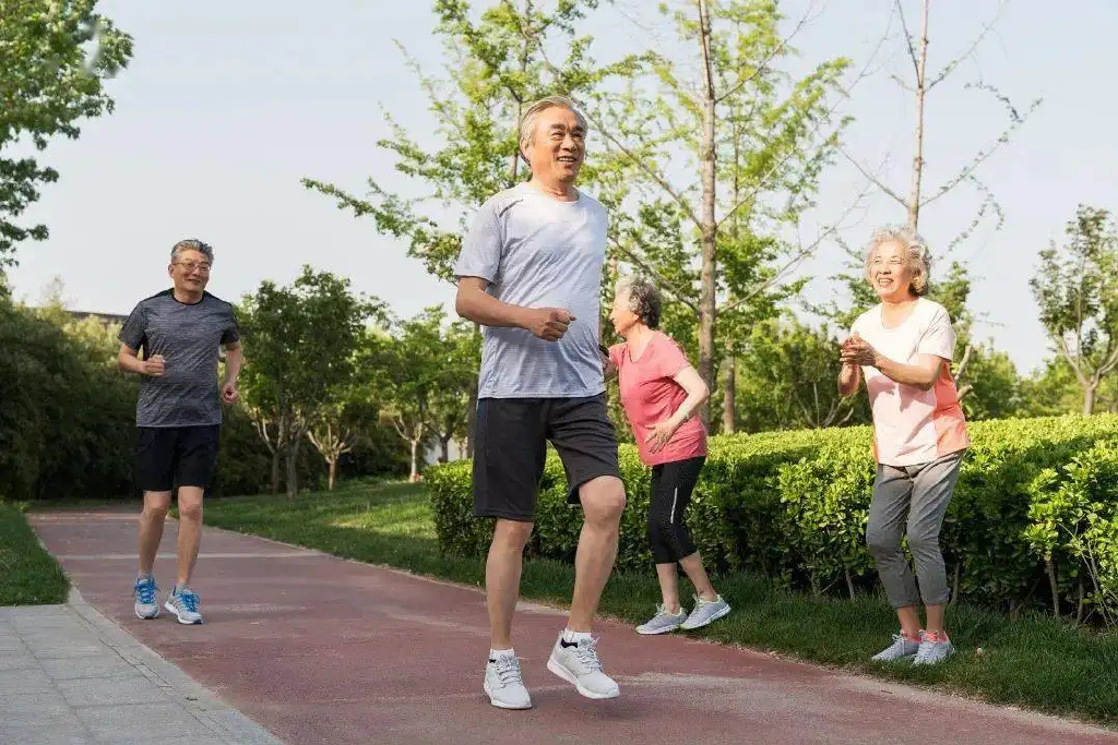唐立降讲堂:老年糖尿病患者该如何正确运动？