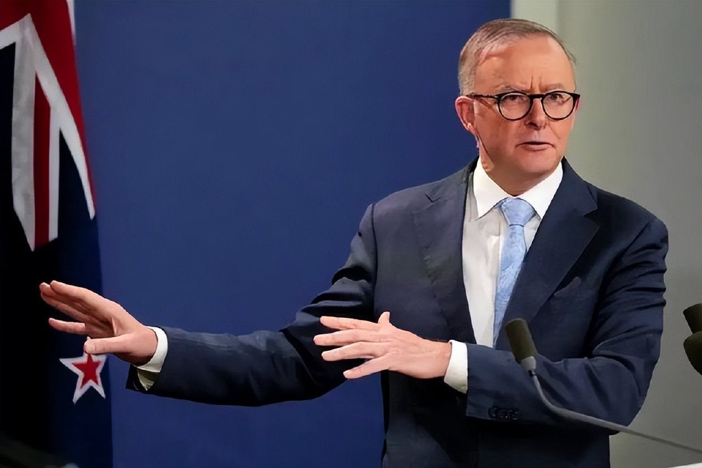 说到做到! 三国政客相继窜访台湾省,解放军战机升空赴台维权休闲区蓝鸢梦想 - Www.slyday.coM 说到做到! 三国政客相继窜访台湾省,解放军战机升空赴台维权休闲区蓝鸢梦想 - Www.slyday.coM