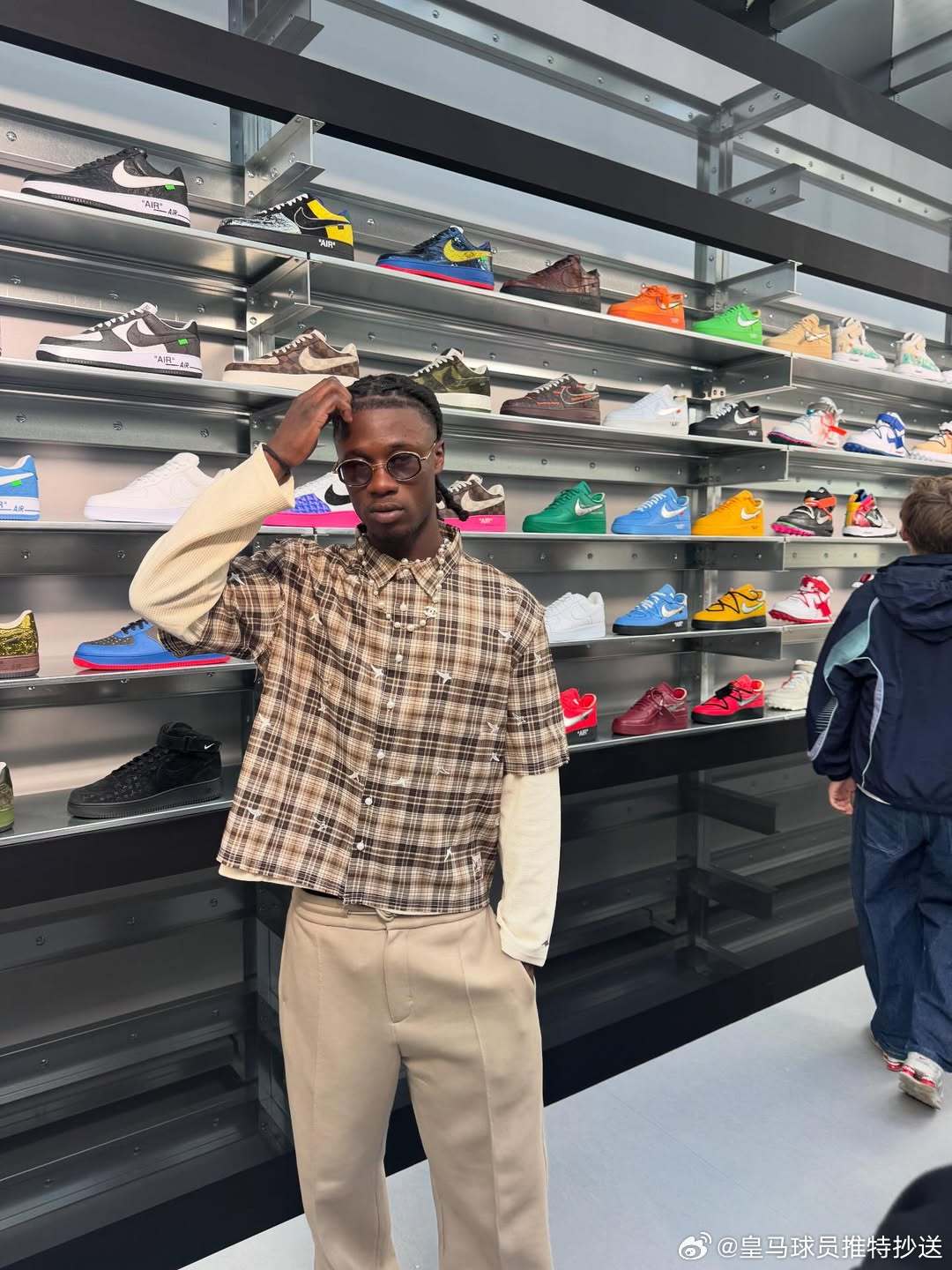 卡马文加发文感谢生日祝福