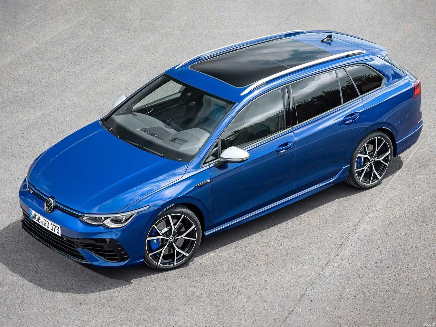 全新一代大众高尔夫R旅行版官图