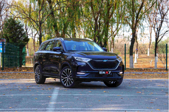 轴距堪比汉兰达,长度超探岳、途观L,这四款国产越级紧凑SUV,怎么选