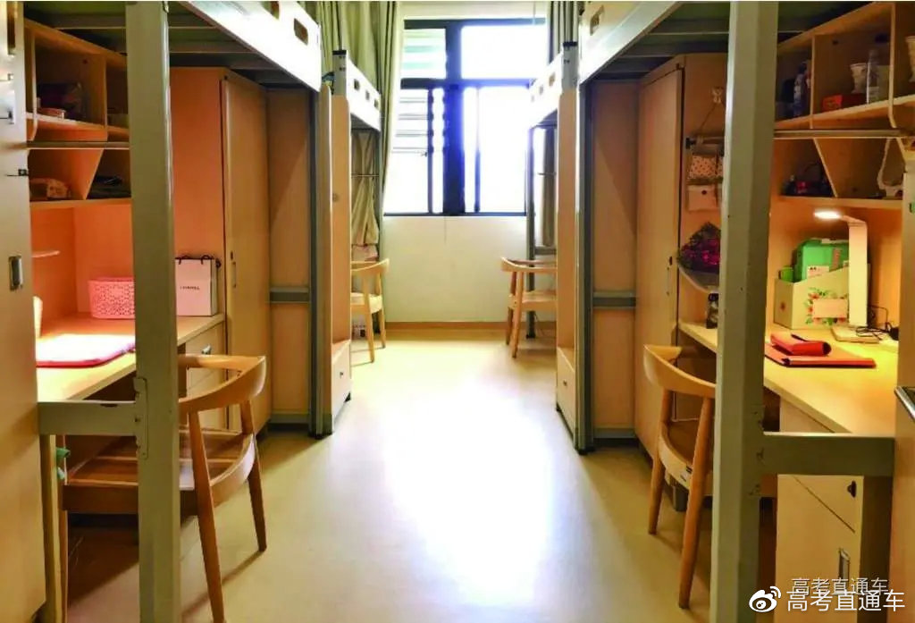 国内大学网红宿舍大盘点,网友:这也太壕了吧!|汕头大学|宿舍|人间_新浪新闻