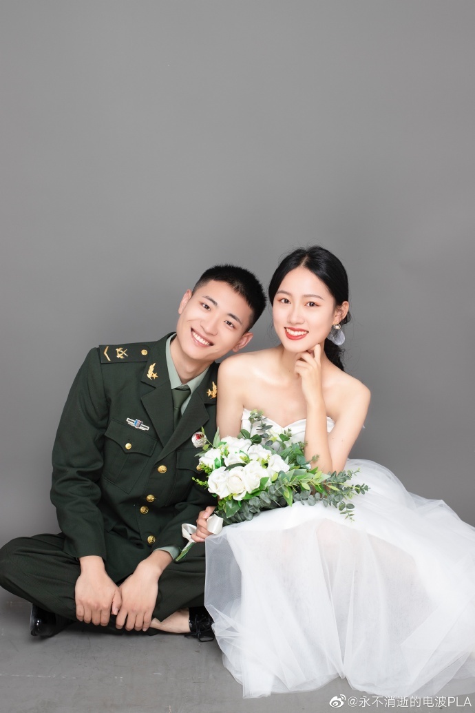 情人节来袭,兵哥兵姐组团秀恩爱!