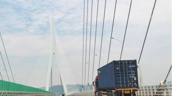 总编手记：新能源救不了商用车，变革商业模式才是出路