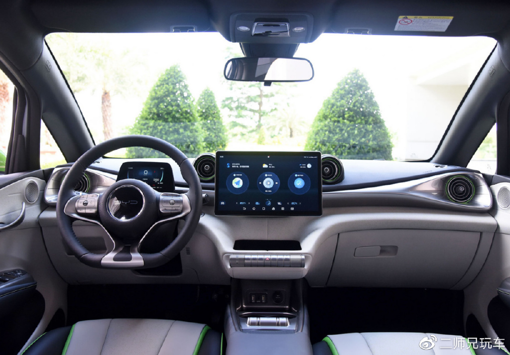 10万预算买纯电动车,海豚、无界Pro、KiWi EV和哪吒V,该怎么选?