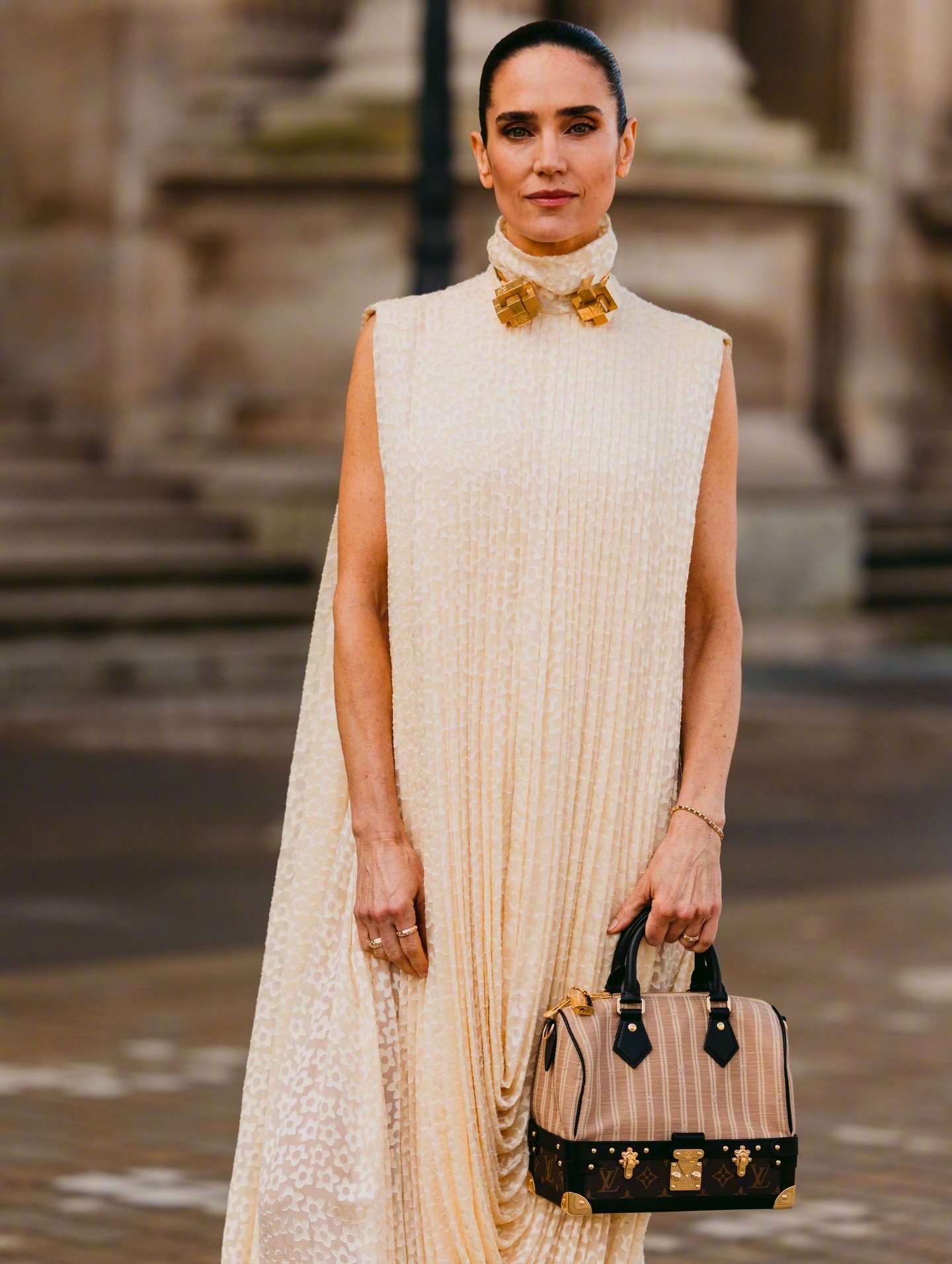 Louis Vuitton2026秋冬秀场星光璀璨，赞达亚刘亦菲周冬雨等亮相