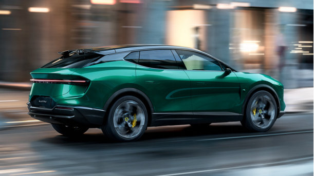 路特斯Q1财报：在超豪寒冬“弯道给油门”，毛利率V弹背后的双引擎野