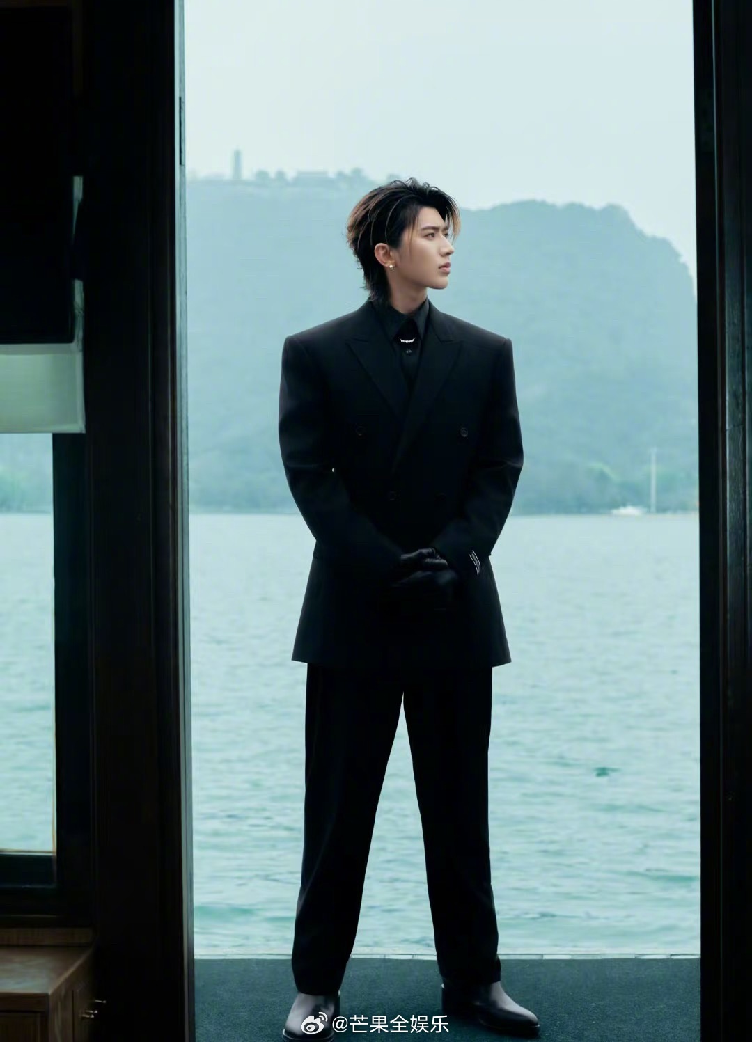 蔡徐坤开启潮流新篇章