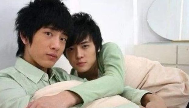 突然磕起井柏然与男星付辛博这一对cp,因为曾经两人在出道早期合作过