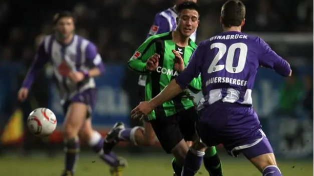 朗斯主场迎战欧塞尔关键对决直播呈现精彩法甲赛事