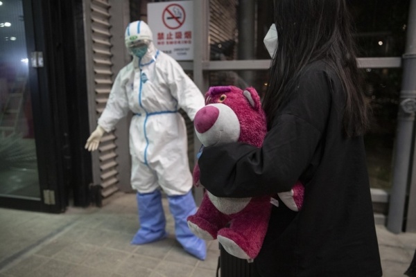 上海最大的集中隔离点连夜收治1080人,医疗队准备了炒年糕面包酸奶等宵夜休闲区蓝鸢梦想 - Www.slyday.coM 上海最大的集中隔离点连夜收治1080人,医疗队准备了炒年糕面包酸奶等宵夜休闲区蓝鸢梦想 - Www.slyday.coM